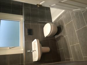 49C57851-C9A7-4492-9163-AE64E8A566EE